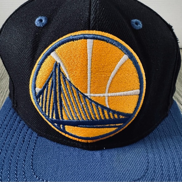 Mitchell & Ness Golden State Warriors Snapback Flat Brim Hat - Black/Blue/Yellow - Picture 3 of 9